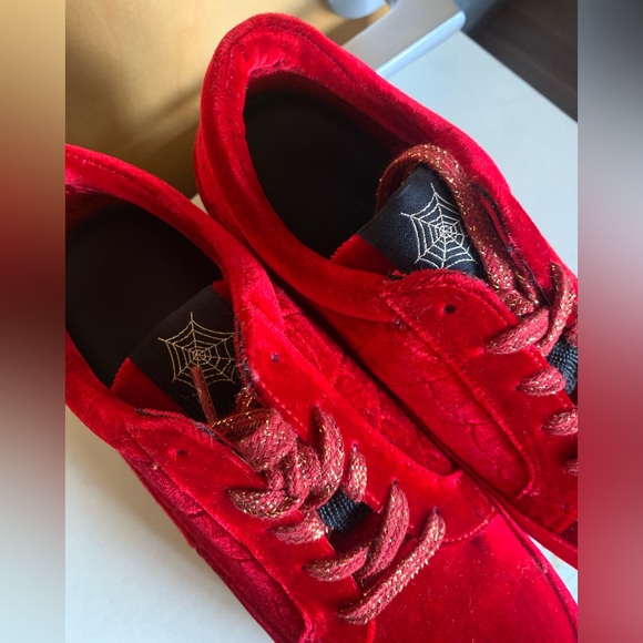 Charlotte Olympia Red Velvet Work It Trainers Sneakers - Picture 4 of 9